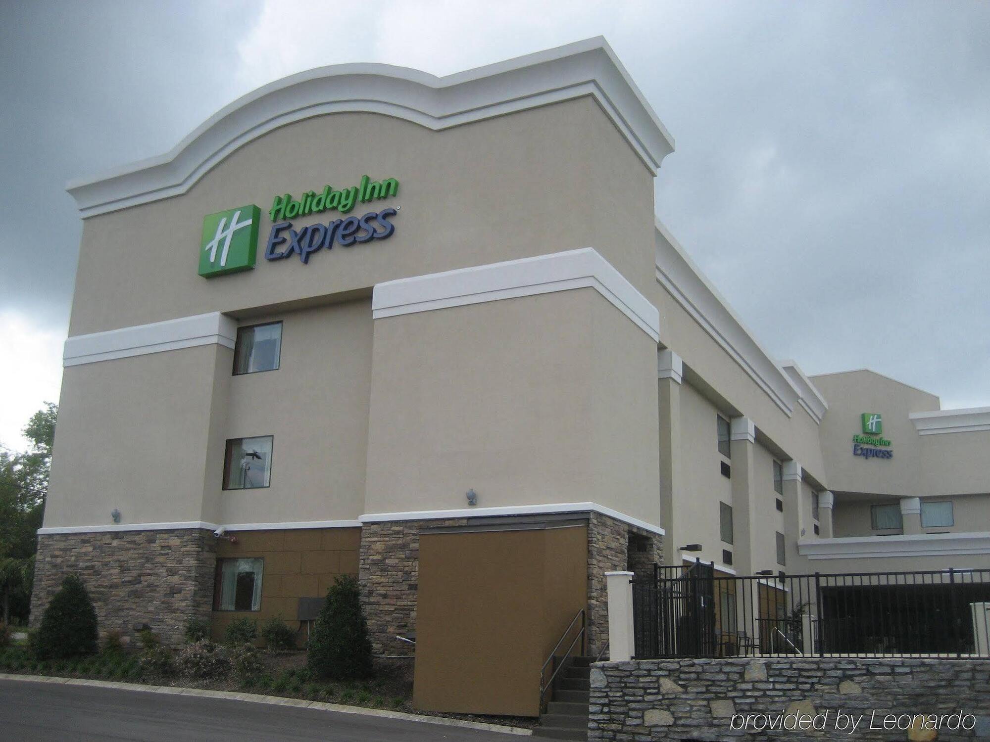Holiday Inn Express Nashville W-I40, An Ihg Hotel Екстериор снимка